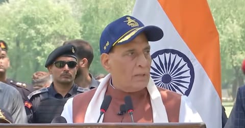 व्हिडिओवरुन घेतलेला स्क्रीनशॉट