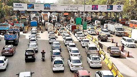 प्रवासी इलेक्ट्रिक वाहनांना टोलमाफी; अटलसेतू, मुंबई-पुणे एक्स्प्रेस वे, समृद्धी महामार्गावर सवलत