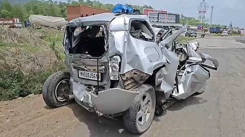 मुंबई-अहमदाबाद महामार्गावर अपघातात ३ ठार