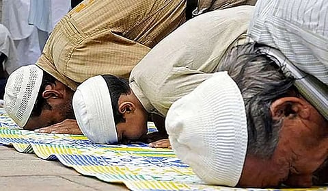 ऑगस्ट क्रांती मैदानावर नमाज पठणाबाबत निर्णय घ्या! हायकोर्टाचे सांस्कृतिक मंत्रालयाला आदेश