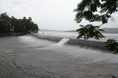 Mumbai : तलाव परिसरात यंदा कमी पाऊस; पाणीसाठ्यात किंचितशी घट 