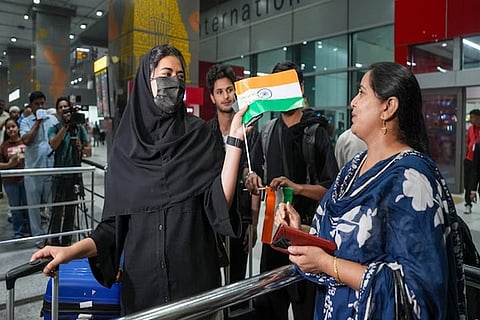 इराणने भारतासाठी केली हवाई हद्द खुली; एक हजार विद्यार्थ्यांना मायदेशी आणणार