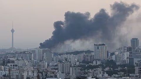 इराणच्या अणुकेंद्रावर इस्रायलचे हल्ले सुरूच