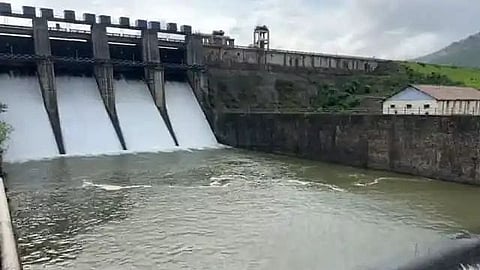 साताऱ्यात धरणांच्या पाणीपातळीत वाढ; कोयना, वीरमधून विसर्ग सुरू, लघु व मध्यम प्रकल्प पूर्ण क्षमतेने भरले