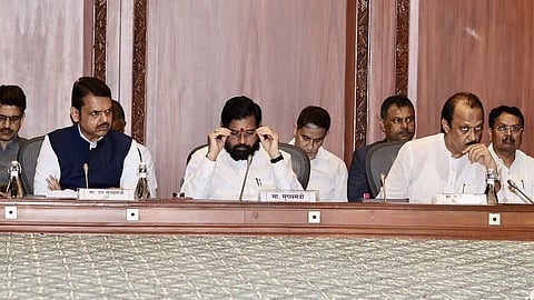 पालकमंत्रीअभावी रायगड, नाशिक जिल्ह्यांच्या विकासाला ब्रेक; सहा महिन्यांत जिल्हा नियोजन समितीची बैठकच नाही 