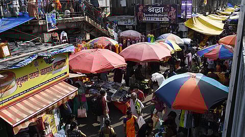 फेरीवाल्यांविरोधात जोरदार मोहीम; पालिकेला ३ कोटींहून अधिक महसूल प्राप्त