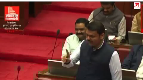 फडणवीस-शिंदे-ठाकरेंमध्ये रंगली जुगलबंदी; आमच्यासोबत सत्तेत या! मुख्यमंत्री फडणवीसांची उद्धव ठाकरेंना सभागृहातच थेट ऑफर