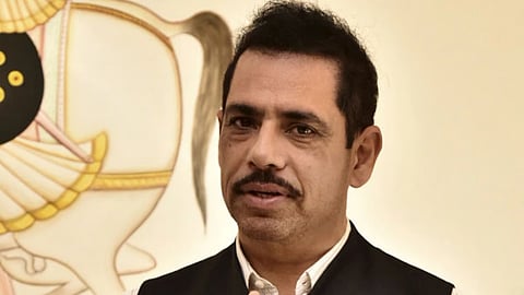 ईडीकडून रॉबर्ट वाड्रांविरुद्ध आरोपपत्र