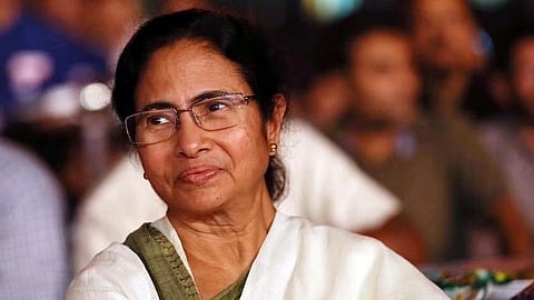ममता बॅनर्जी यांना गिरगाव दंडाधिकाऱ्यांचा दिलासा