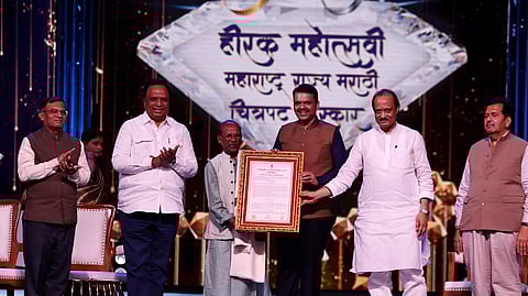 भीमराव पांचाळे यांना लता मंगेशकर पुरस्कार प्रदान; महाराष्ट्र राज्य मराठी चित्रपट पुरस्कारांचा हीरक महोत्सवी सोहळा