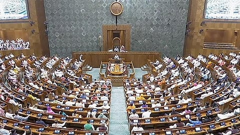 मंत्रीपदाची गरिमा कायम रहावी 