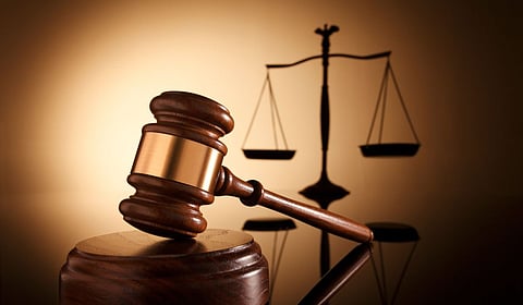 न्यायालाही हवी 'कालमर्यादा'