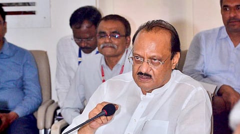 शेतकऱ्यांची योग्य वेळी कर्जमाफी करू! उपमुख्यमंत्री अजित पवार यांचे आश्वासन; आत्महत्या न करण्याचे आवाहन