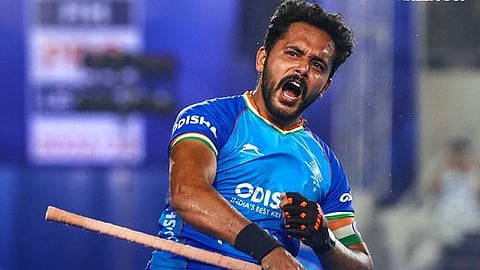 हरमनप्रीतच्या हॅटट्रिकमुळे भारतीय हॉकी संघाचा विजयारंभ; आशिया चषक हॉकी स्पर्धेच्या पहिल्या सामन्यात चीनवर ४-३ अशी मात