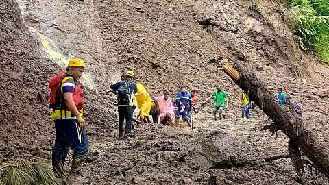 उत्तराखंडमध्ये दरडी कोसळून ५ जणांचा मृत्यू ११ बेपत्ता; अनेक घरे जमीनदोस्त