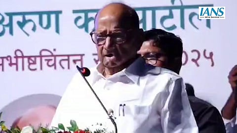 राज्यघटनेत दुरुस्ती केल्यास मराठा आरक्षणाचा प्रश्न सुटेल - शरद पवार