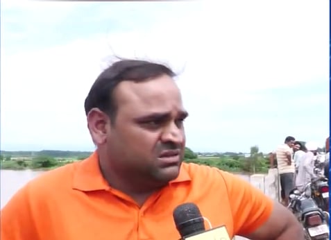“शशी थरूर यांना स्पर्धक मिळाला”; पंजाबच्या महापुराबाबत पठ्ठ्याचं तोडकं-मोडकं इंग्रजी ऐकून नेटकरी लोटपोट, Video व्हायरल 