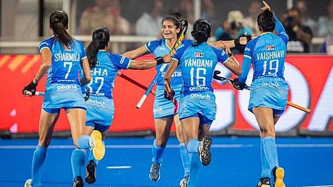 भारतीय महिलांचा विजयारंभ! आशिया चषक हॉकी स्पर्धेच्या पहिल्या लढतीत थायलंडचा ११-० असा धुव्वा