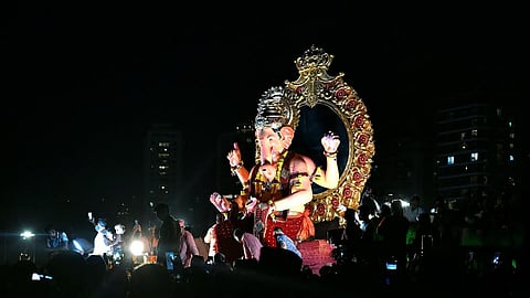 लालबागचा राजाच्या विसर्जनात ‘विघ्न’; तब्बल ३३ तासांनंतर रविवारी रात्री उशिरा विसर्जन