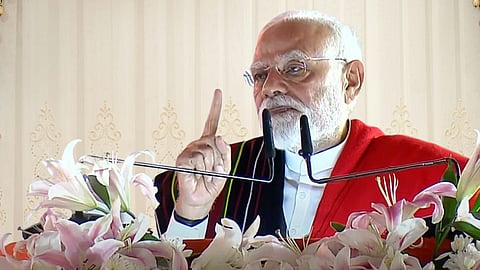 सर्व गटांनी भावी पिढ्यांच्या हितासाठी शांततेच्या मार्गावर यावे - पंतप्रधान; अनेक प्रकल्पांची केली पायाभरणी