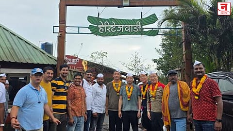 कोरियन पर्यटक पडले ‘कास’च्या प्रेमात; हेरिटेजवाडीवर करण्यात आले जंगी स्वागत