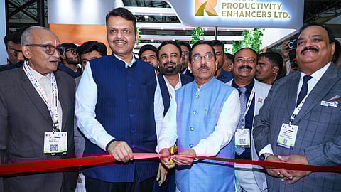 राज्यात ८१ हजार कोटींची गुंतवणूक; ४० हजार रोजगारनिर्मिती होणार; ‘ग्रीन स्टील’ क्षेत्रात महाराष्ट्र ‘नंबर वन’ होणार - फडणवीस