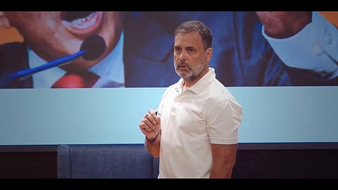 निवडणूक चौकीदारासमोरच मतचोरी; राहुल गांधी यांचा पुन्हा निशाणा; तो जागा होता, त्याने चोरी पाहिली आणि चोरांना वाचवले!