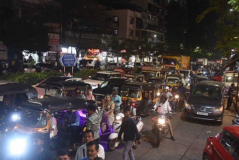 Thane : वाहतूककोंडीमुळे प्रशासन हतबल; तिसरी अधिसूचना जाहीर