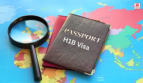 या स्थलांतरितांचे करायचे काय?