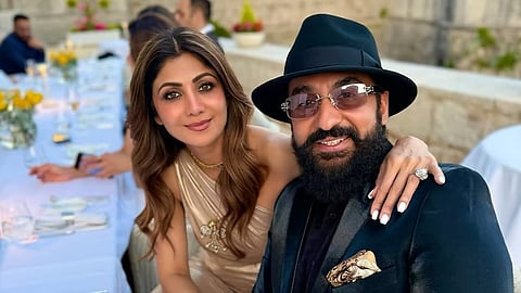 राज कुंद्रा आणि शिल्पा शेट्टीला दिलासा नाही; परदेशात जाण्याची परवानगी कोर्टाने नाकारली