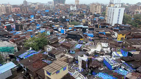 झोपडपट्टीच्या पुनर्विकासासाठी 'क्लस्टर' योजना राबविणार