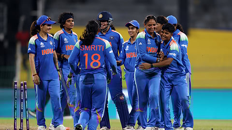 Women's Cricket World Cup 2025 : महिला संघाचे हॅटट्रिकचे ध्येय! भारताची आज दक्षिण आफ्रिकेशी गाठ; फलंदाजांच्या कामगिरीवर लक्ष