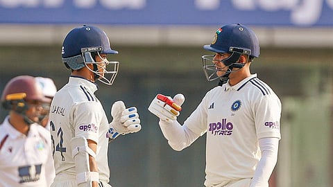 IND vs WI : यशस्वीचा दीडशतकी नजराणा! पहिल्या दिवसअखेर भारताच्या २ बाद ३१८ धावा; सुदर्शनचे अर्धशतक