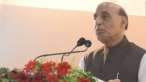 पाकिस्तानचा इंच न इंच भूभाग 'ब्रह्मोस'च्या टप्प्यात; संरक्षण मंत्र्यांचा इशारा