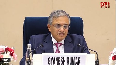 SIR चा दुसरा टप्पा १२ राज्यांत राबवणार; मुख्य निवडणूक आयुक्तांची माहितीः रात्रीपासूनच मतदार यादी गोठवली