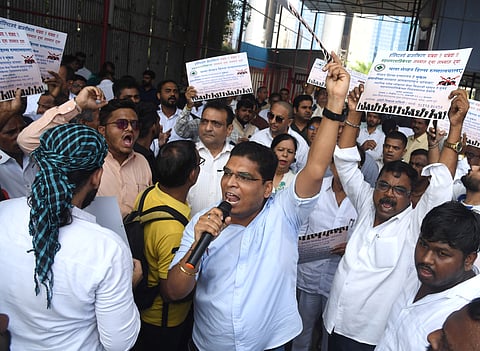 सेव्हन हिल्स रुग्णालयावरून वातावरण तापले! अंधेरी येथील रुग्णालय खासगी उद्योगपतीला विकण्यास नागरिकांचा विरोध 