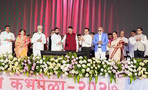 Nashik : कुंभमेळ्यापर्यंत २५ हजार कोटींची कामे पूर्णत्वास; मुख्यमंत्री फडणवीस यांची घोषणा, निधीसाठी केंद्र आणि राज्य सरकार कटिबद्ध