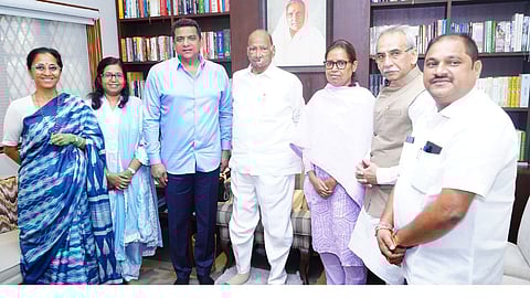 महाविकास आघाडीत बिघाडीची शक्यता, ठाकरे बंधूंची जागावाटपासाठी चर्चा; काँग्रेसची शरद पवारांसोबत बैठक