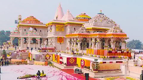 Ram Mandir Flag Hoisting:  ध्वजारोहणासाठी अयोध्या नगरी सजली, कडक सुरक्षा तैनात; उद्या होणाऱ्या कार्यक्रमात मोबाईल बंदी