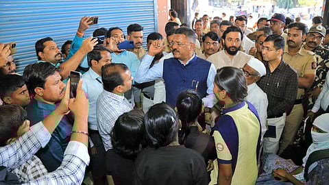 शालेय विद्यार्थ्यांच्या तक्रारीवर मंत्री प्रताप सरनाईक यांचा मोठा निर्णय; विद्यार्थ्यांसाठी एसटीची हेल्पलाईन सुरू, पर्यवेक्षकांनाही महत्त्वाचा आदेश 