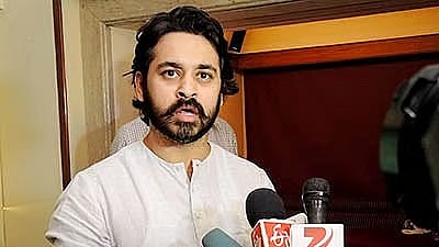 आमदार निलेश राणेंवर गुन्हा दाखल