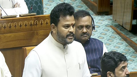 प्रवाशांना मनस्ताप होऊ देणार नाही! नागरी उड्डाण मंत्र्यांचे लोकसभेत निवेदन