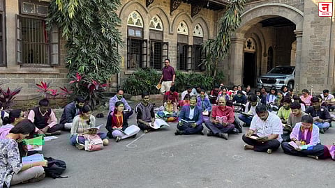 ‘शांतता...पुणेकर वाचत आहेत’; तासात वाचली ७० हजारांहून अधिक पुस्तके