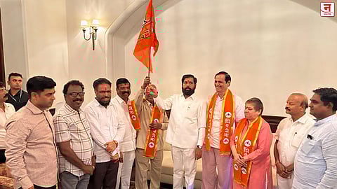 नव्या राजकीय पक्षात प्रवेश, निवडणूक मात्र मूळ पक्षाच्या चिन्हावरच; पक्षांतर केलेल्या ६ माजी नगरसेवकांमध्ये अस्वस्थता