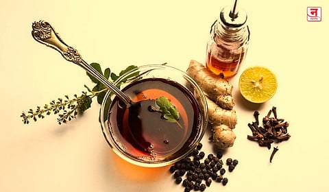 हिवाळ्यात सर्दी-खोकल्यावर रामबाण उपाय; 'असा' तयार करा घरगुती काढा