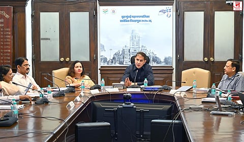 आचारसंहितेचे काटकोर पालन करा; राजकीय पक्षांच्या प्रतिनिधींना पालिका आयुक्तांचे आवाहन  