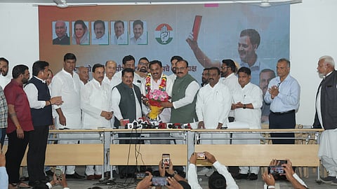 शहराध्यक्ष प्रशांत जगताप यांचा काँग्रेसमध्ये प्रवेश