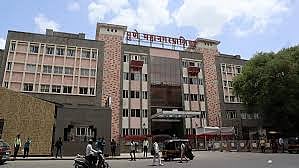 पुण्यात नव्या राजकीय समीकरणांची नांदी; निवडणुकीच्या युती-आघाड्यांची नव्याने मांडणी