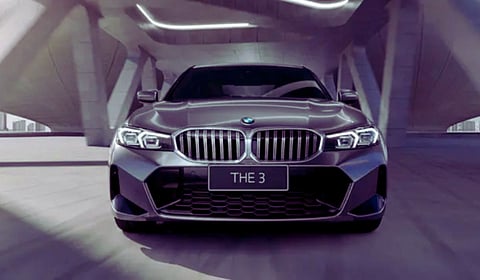 'लोकपाल' चा युटर्न; ७ बीएमडब्ल्यू गाड्या खरेदीच्या निविदा अखेर रद्द 