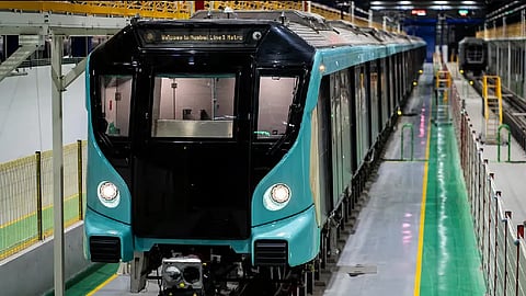 MUMBAI :मेट्रोच्या २७ स्थानकांजवळ नो-पार्किंग; ट्रॅफिक पोलिसांचा महत्त्वाचा आदेश